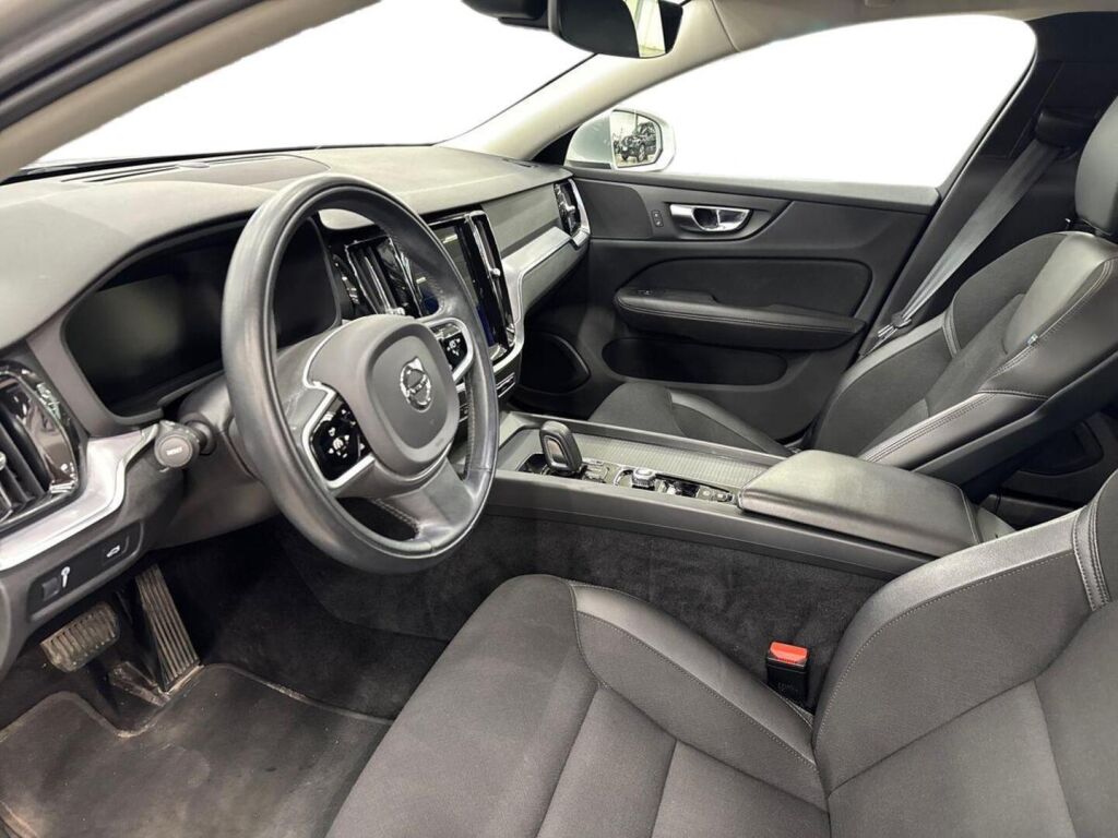 Volvo V60 2020 Harmaa