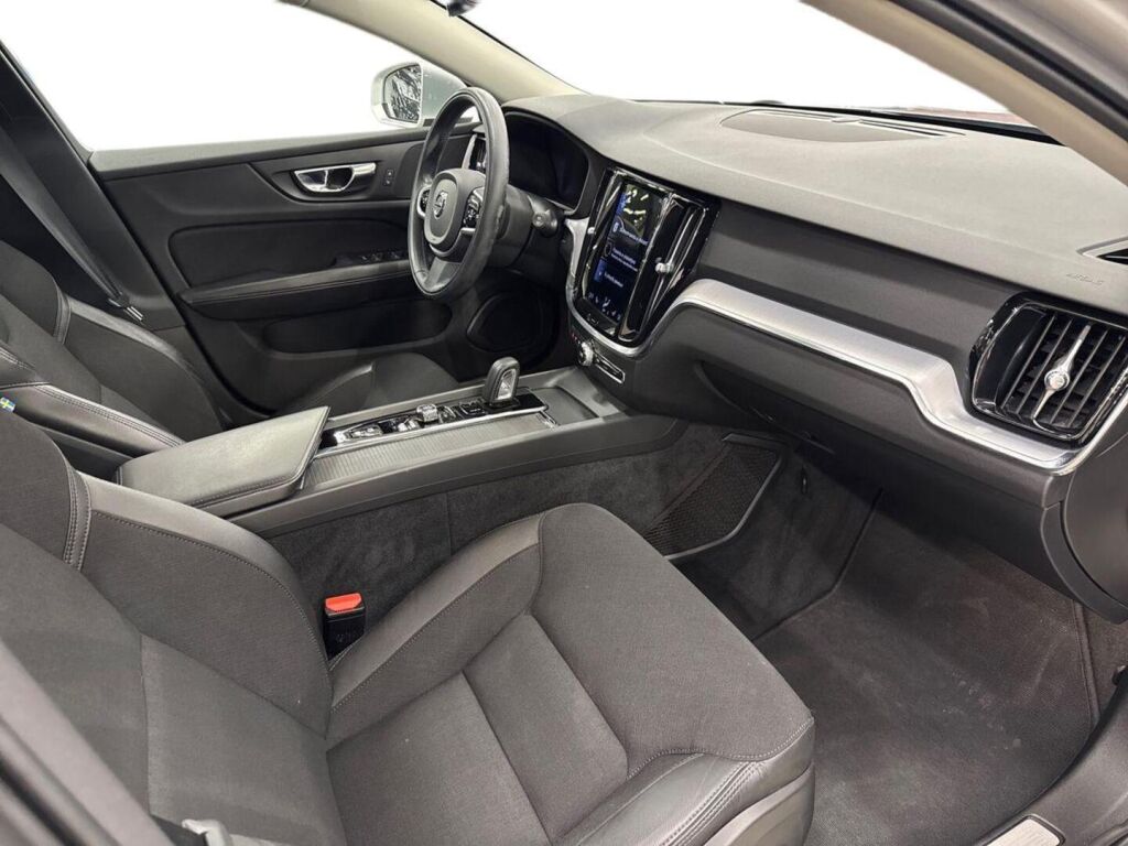 Volvo V60 2020 Harmaa