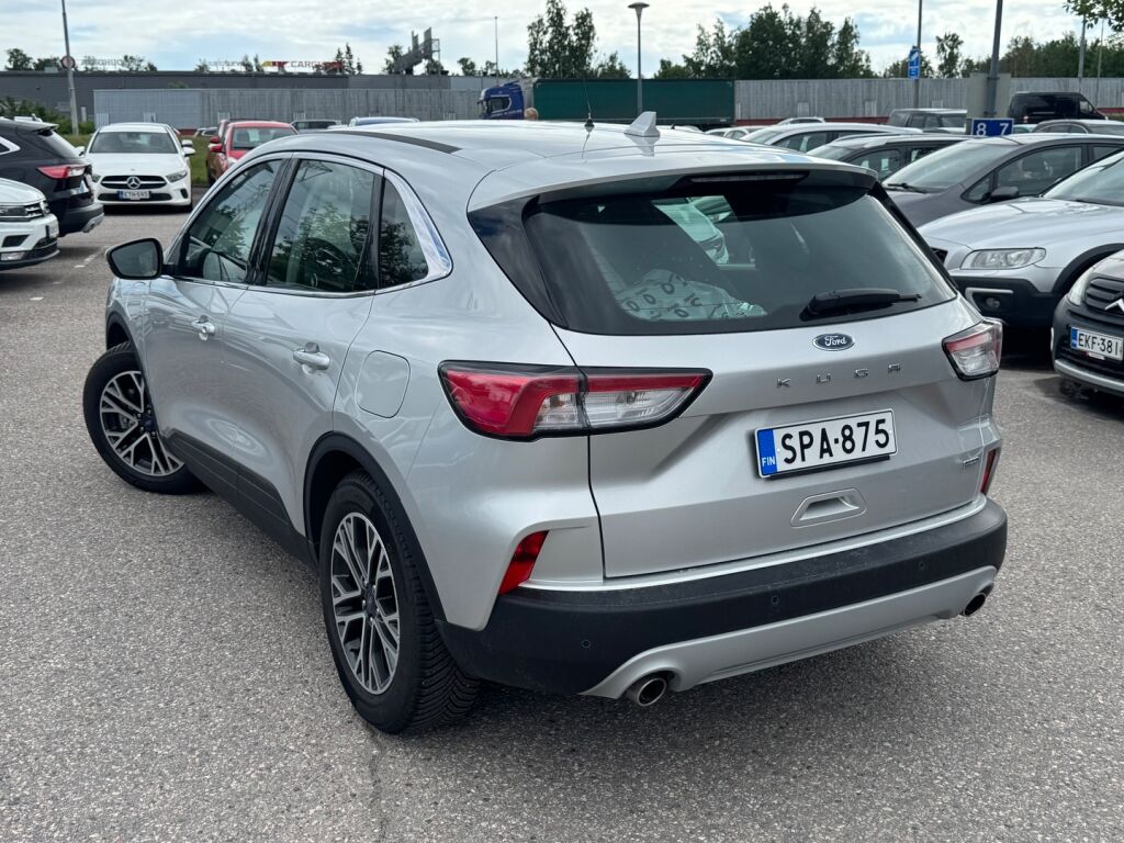 Ford Kuga 2021 Harmaa