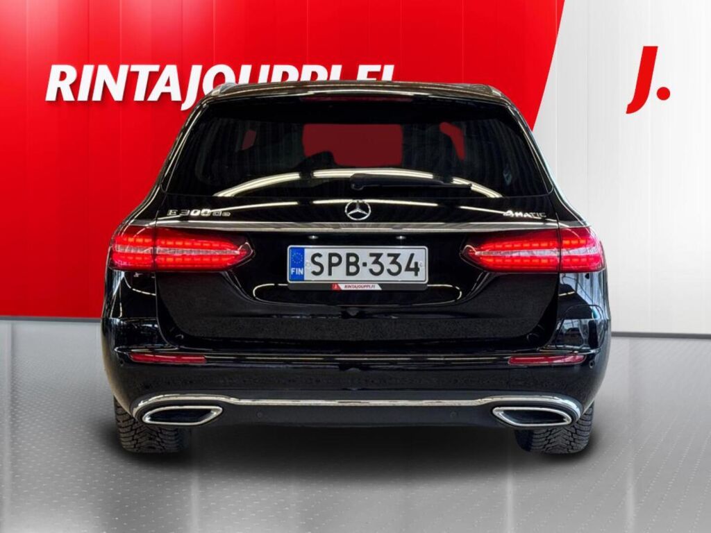 Mercedes-Benz E 2022 Musta