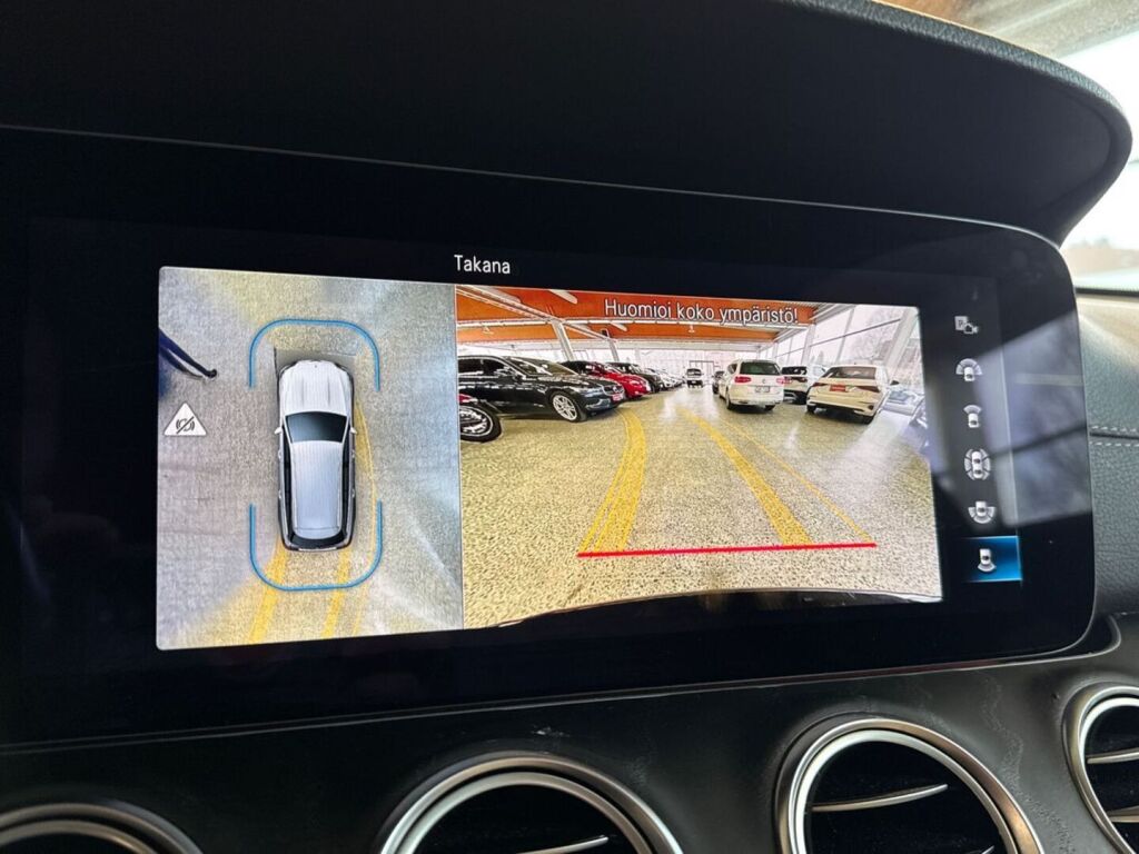 Mercedes-Benz E 2022 Musta