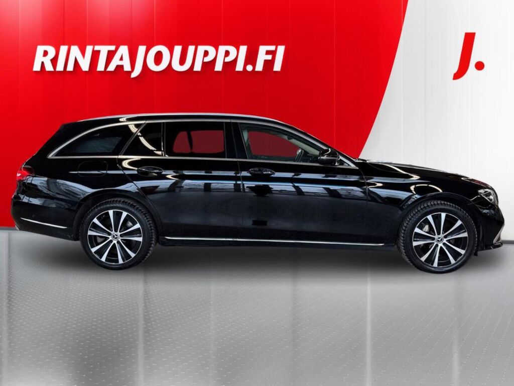 Mercedes-Benz E 2022 Musta