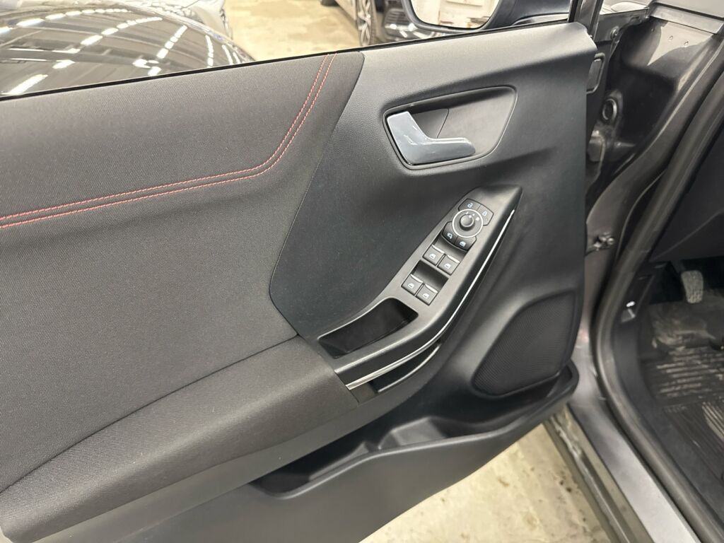 Ford Puma 2023 Harmaa