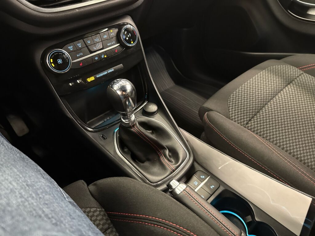 Ford Puma 2023 Harmaa