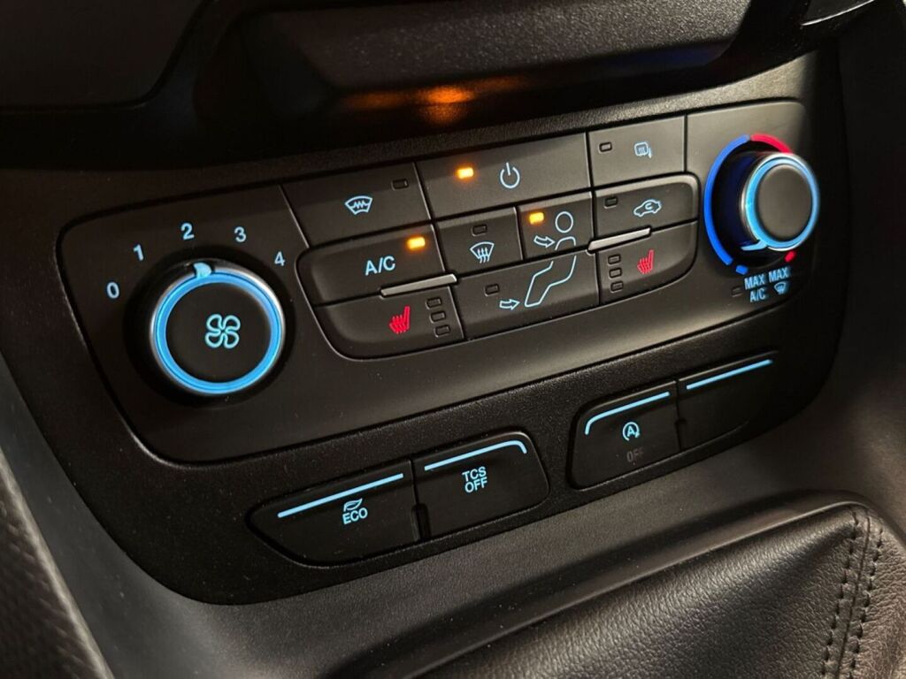 Ford Transit Connect 2023 Valkoinen