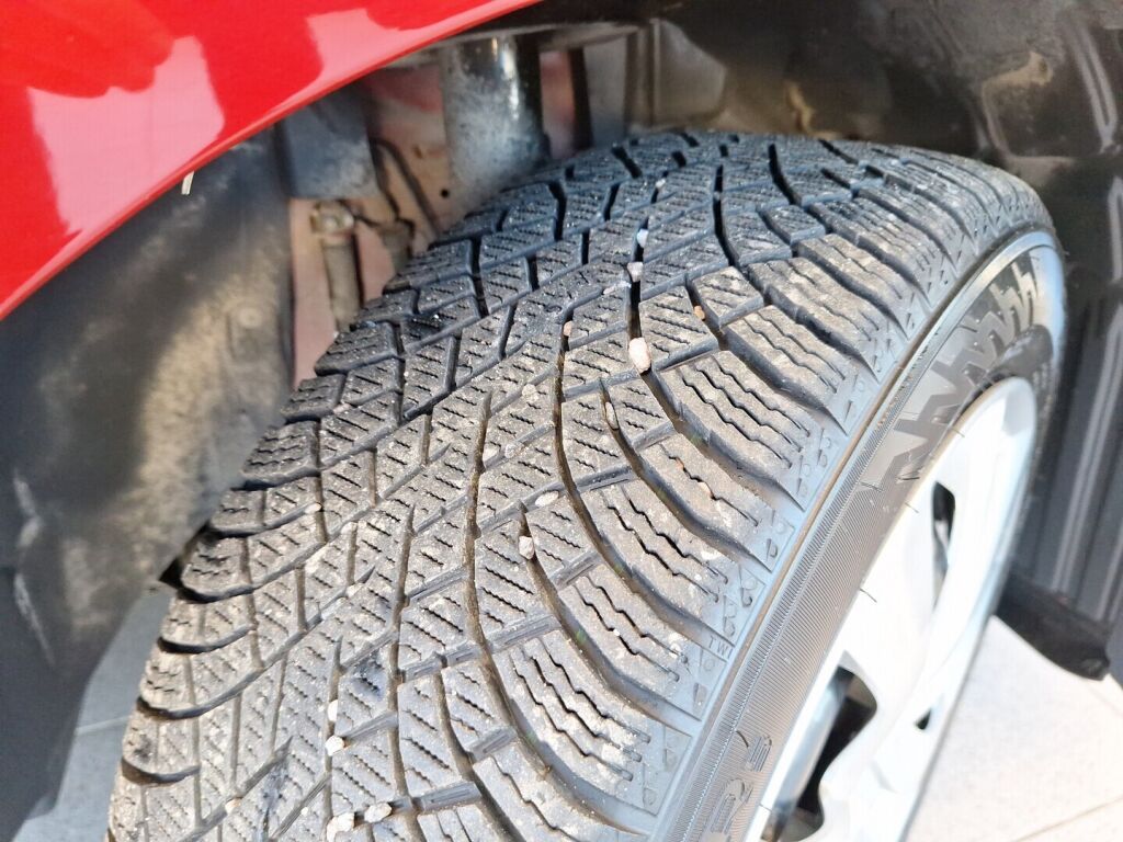 Opel Corsa-e 2023 Punainen