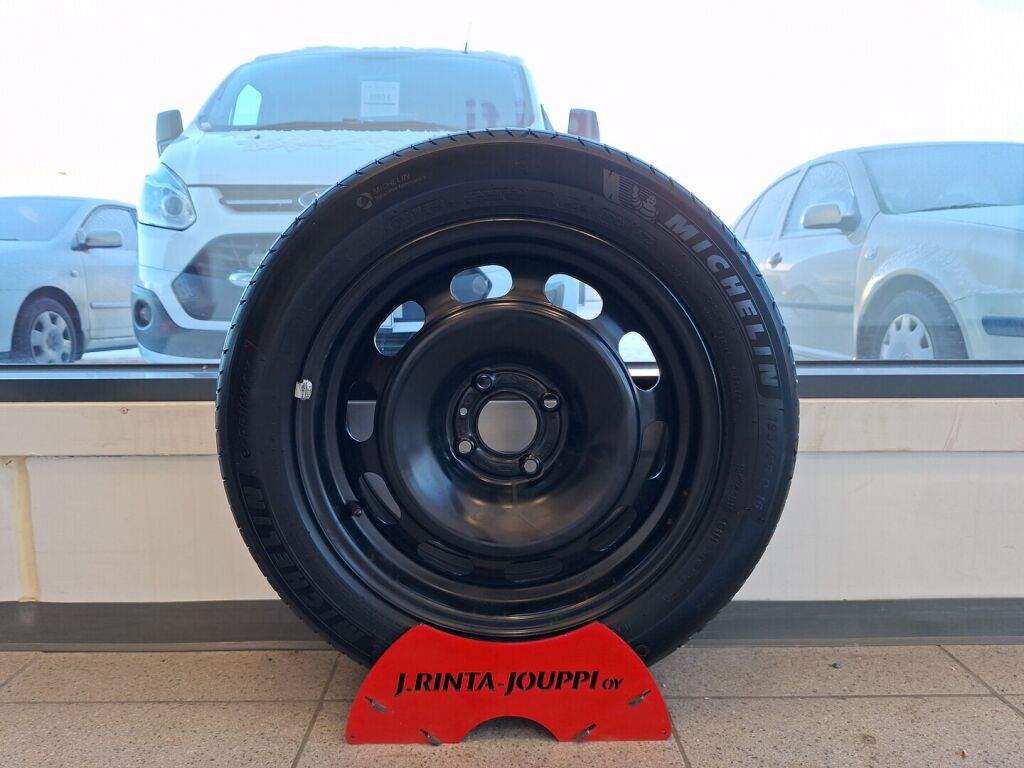 Opel Corsa-e 2023 Punainen