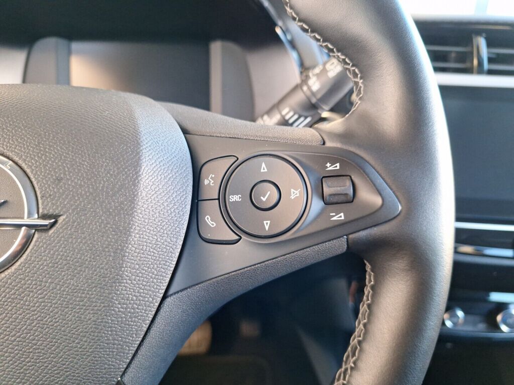 Opel Corsa-e 2023 Punainen