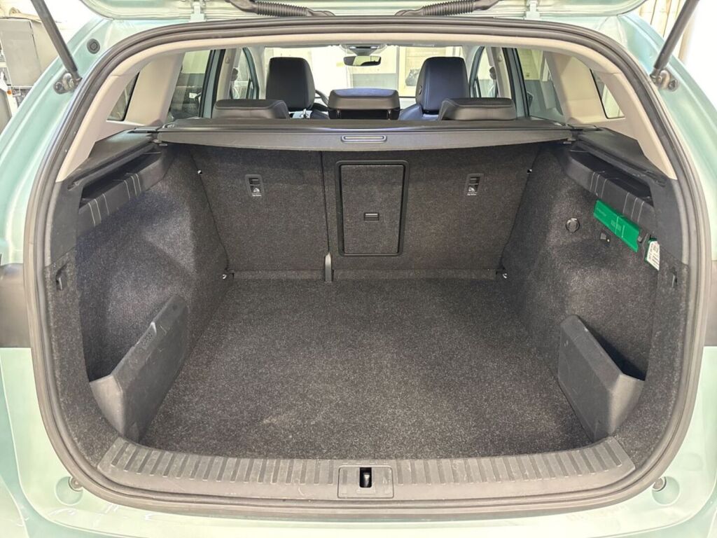 Skoda Enyaq 2023 Vihreä