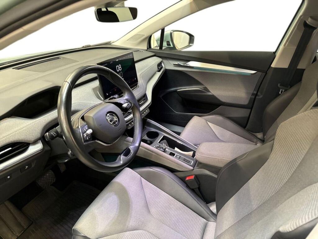 Skoda Enyaq 2023 Vihreä