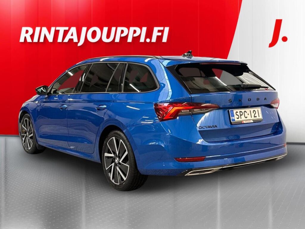 Skoda Octavia 2023 Sininen