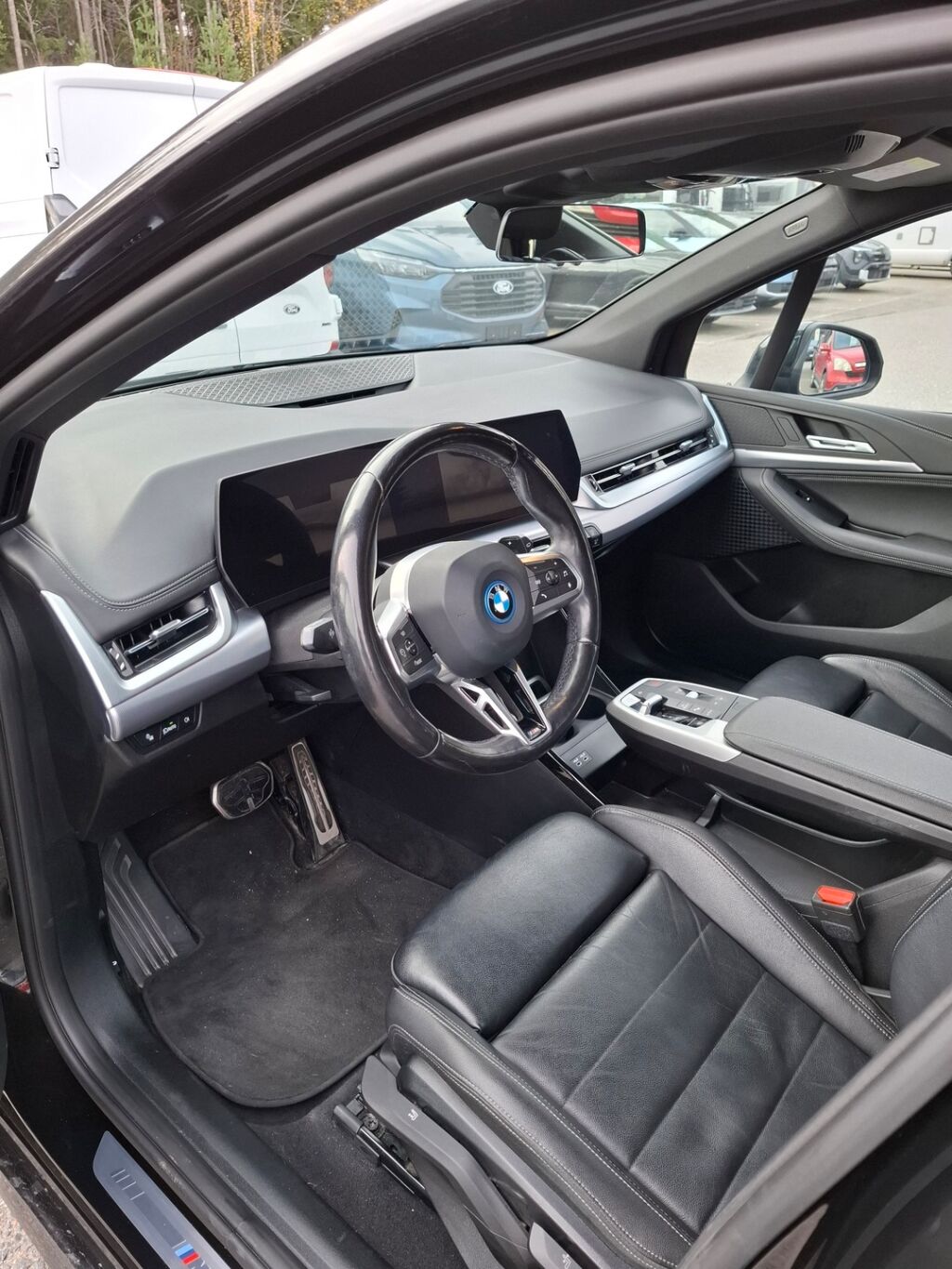BMW 225 2023, bild 6/8