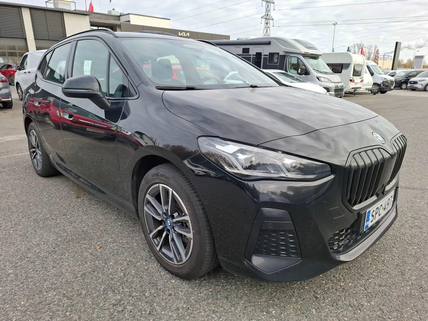 BMW 225