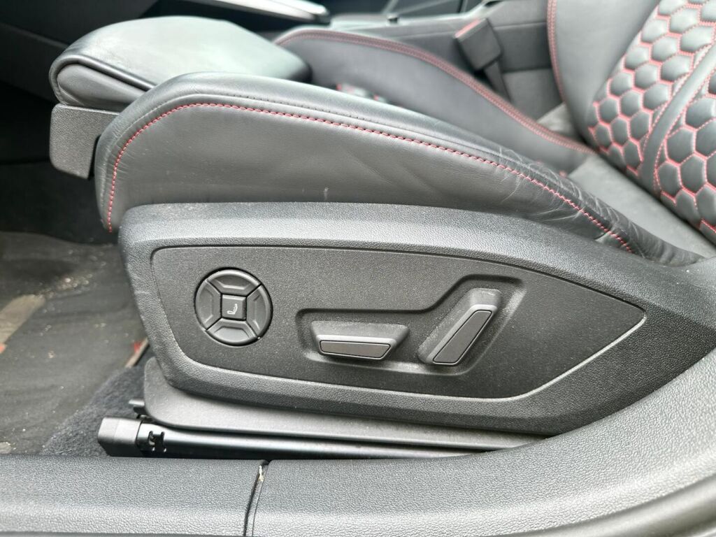 Audi RS 3 2023 Keltainen