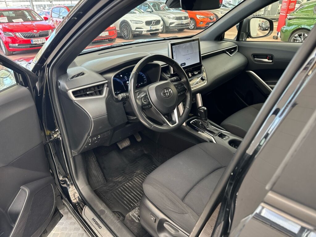 Toyota Corolla Cross 2023 Musta