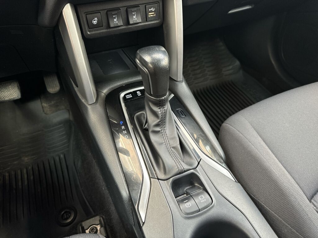 Toyota Corolla Cross 2023 Musta