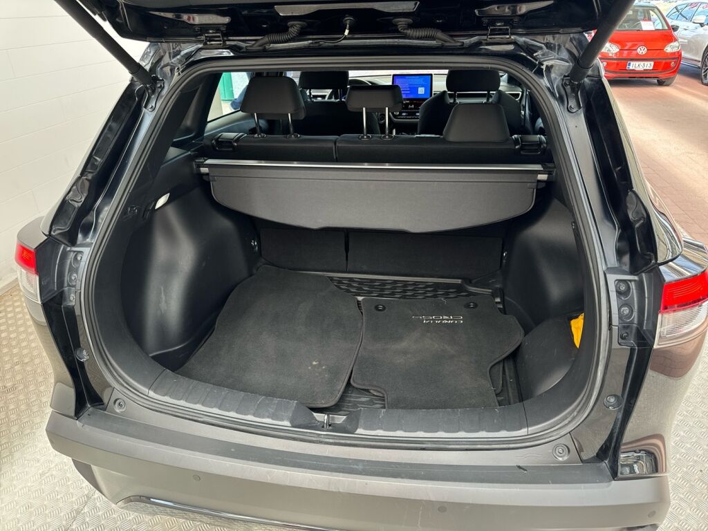 Toyota Corolla Cross 2023 Musta