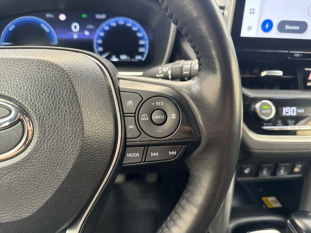 Toyota Corolla Cross 2023 Musta