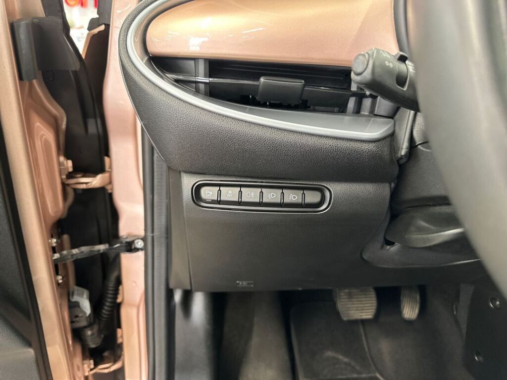 Fiat 500e 2021 Ruskea (beige)