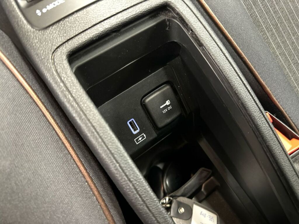 Fiat 500e 2021 Ruskea (beige)