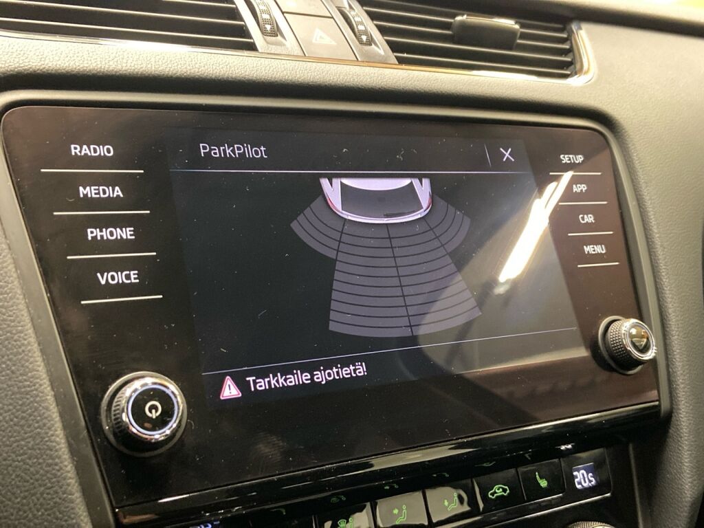 Skoda Octavia 2020 Musta