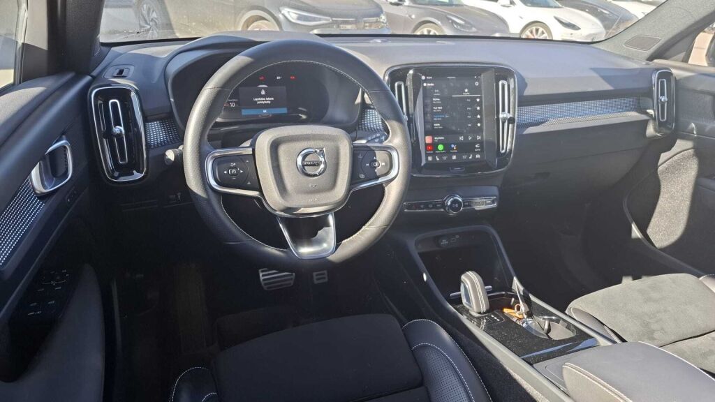 Volvo XC40 2021 Valkoinen