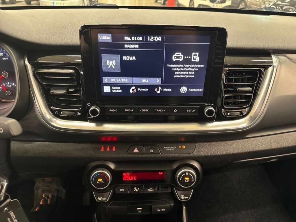Kia Stonic 2023 Valkoinen