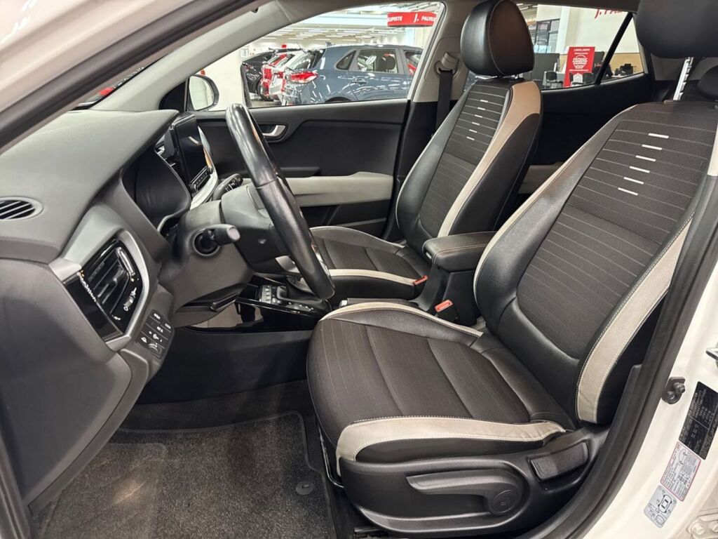 Kia Stonic 2023 Valkoinen