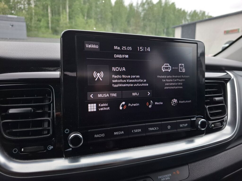 Kia Stonic 2023 Valkoinen