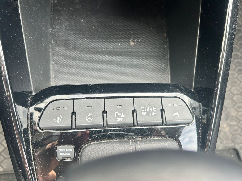 Kia Stonic 2023 Harmaa