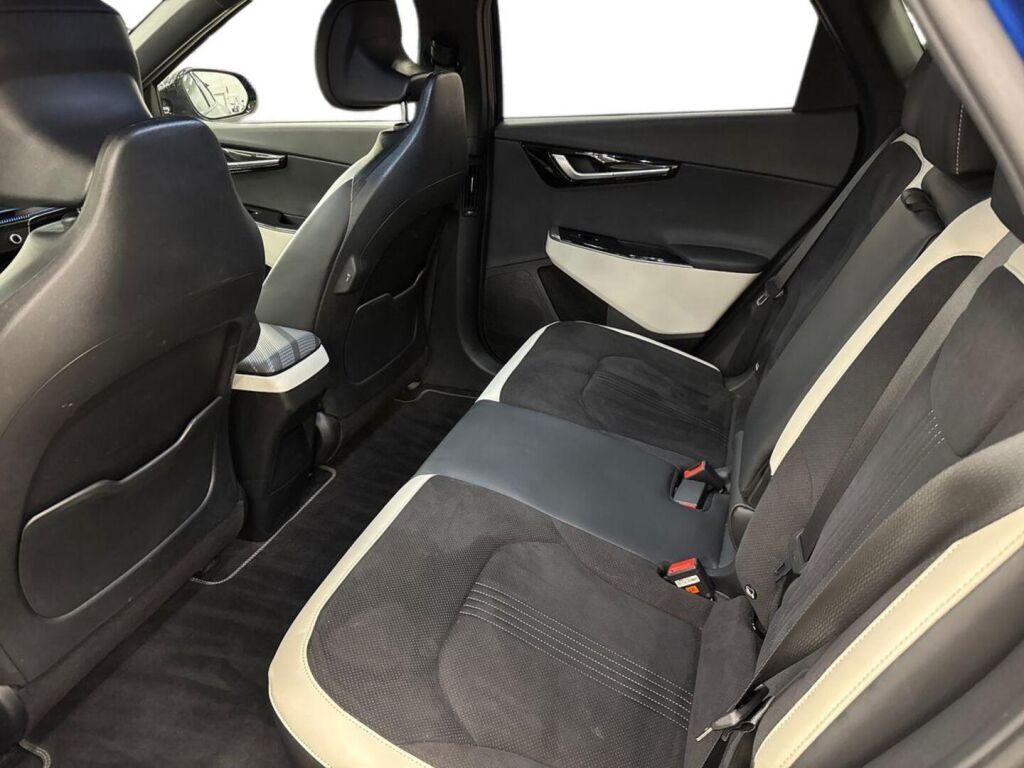 Kia EV6 2023 Sininen