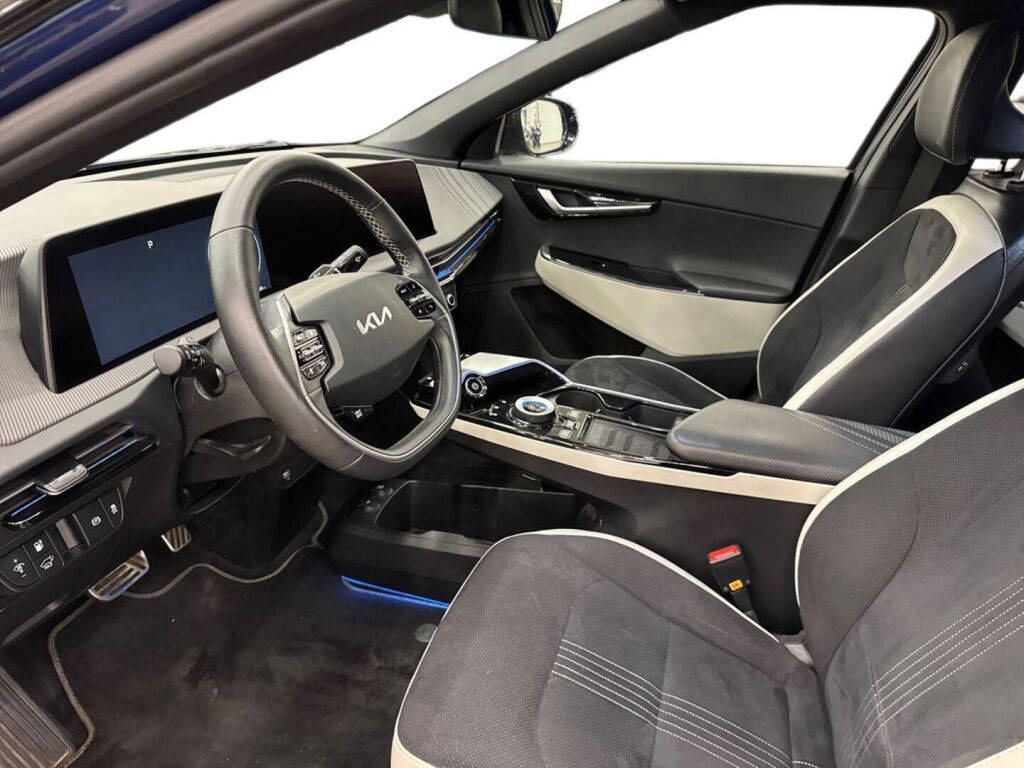 Kia EV6 2023 Sininen