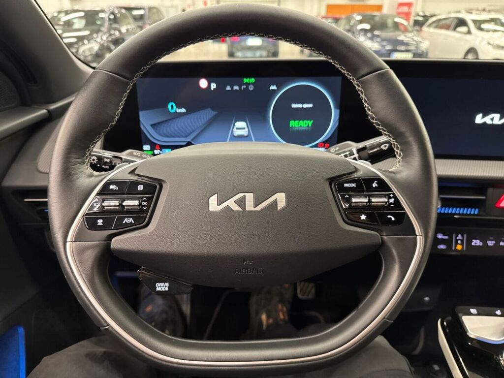 Kia EV6 2023 Sininen