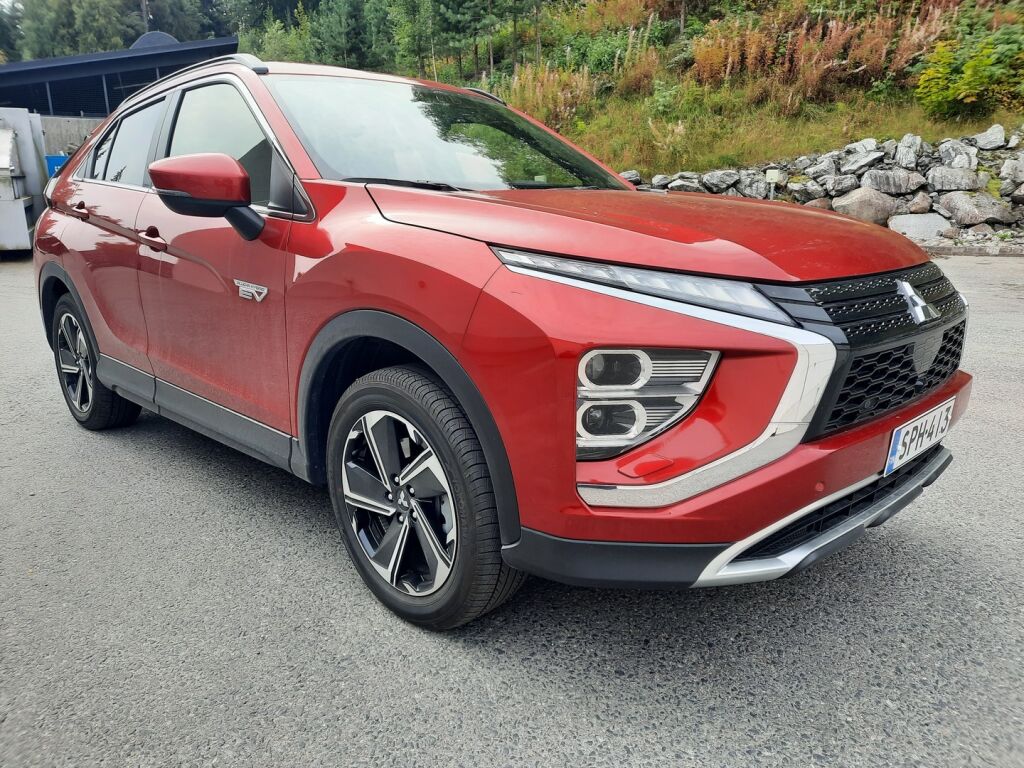 Mitsubishi Eclipse Cross 2023 Punainen