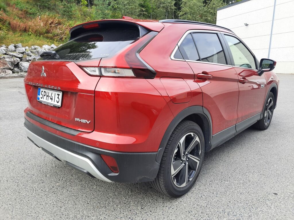 Mitsubishi Eclipse Cross 2023 Punainen