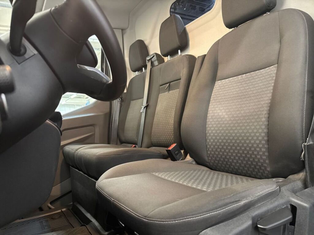 Ford Transit 2023 Harmaa