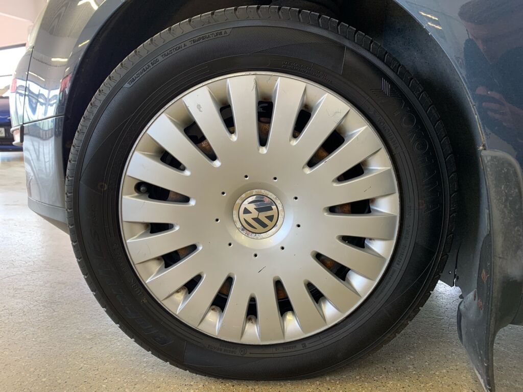 Volkswagen Passat 2006 Sininen