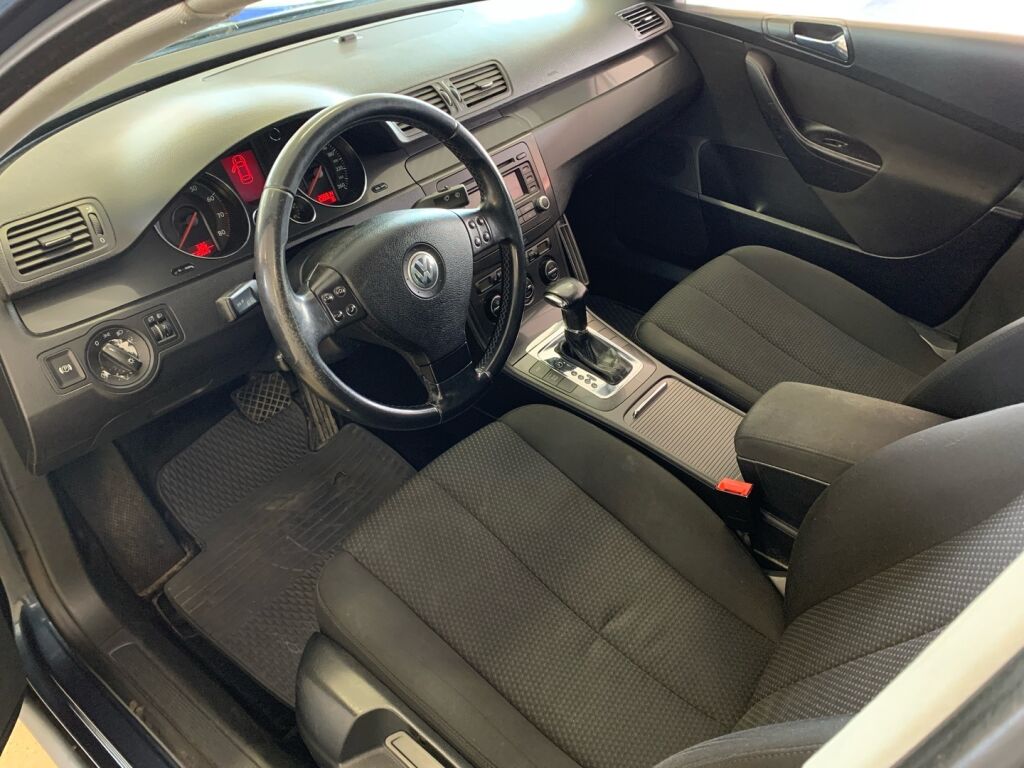 Volkswagen Passat 2006 Sininen