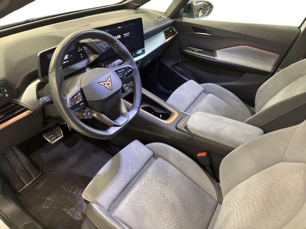 Cupra Born 2023 Valkoinen