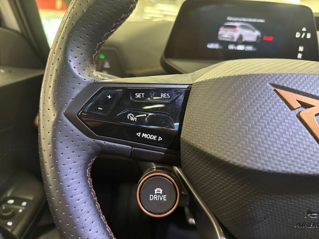 Cupra Born 2023 Valkoinen