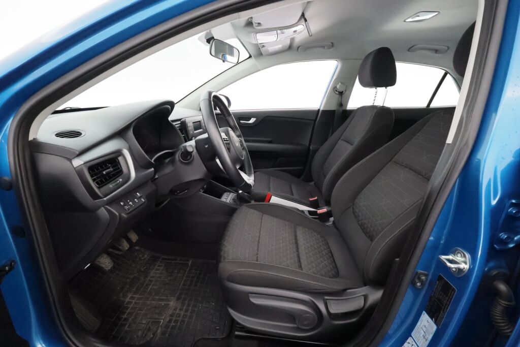 Kia Rio 2024 Sininen