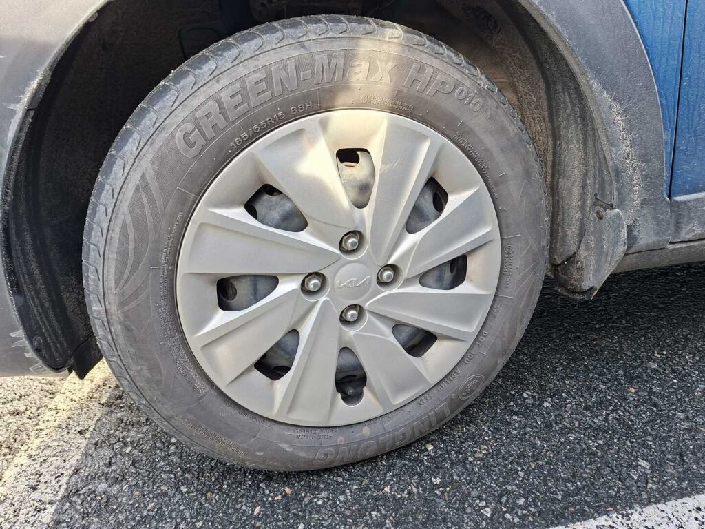 Kia Stonic 2023 Sininen