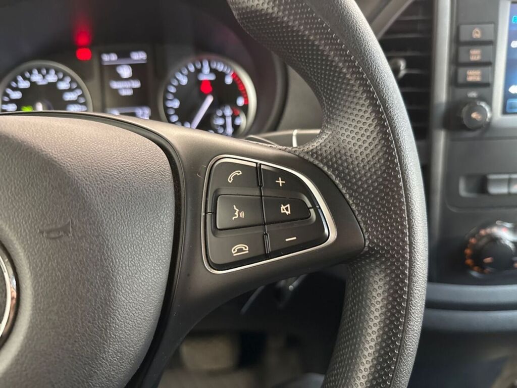 Mercedes-Benz Vito 2023 Valkoinen