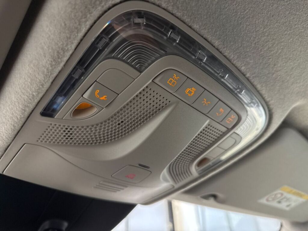 Mercedes-Benz Vito 2023 Valkoinen