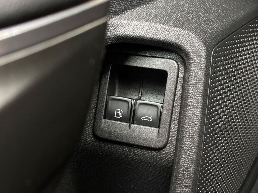 Cupra Leon Sportstourer 2023 Valkoinen