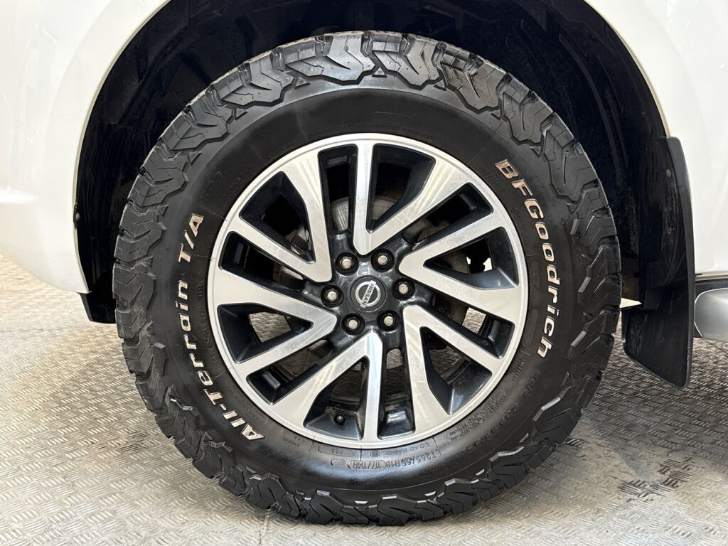 Nissan Navara 2017 Valkoinen