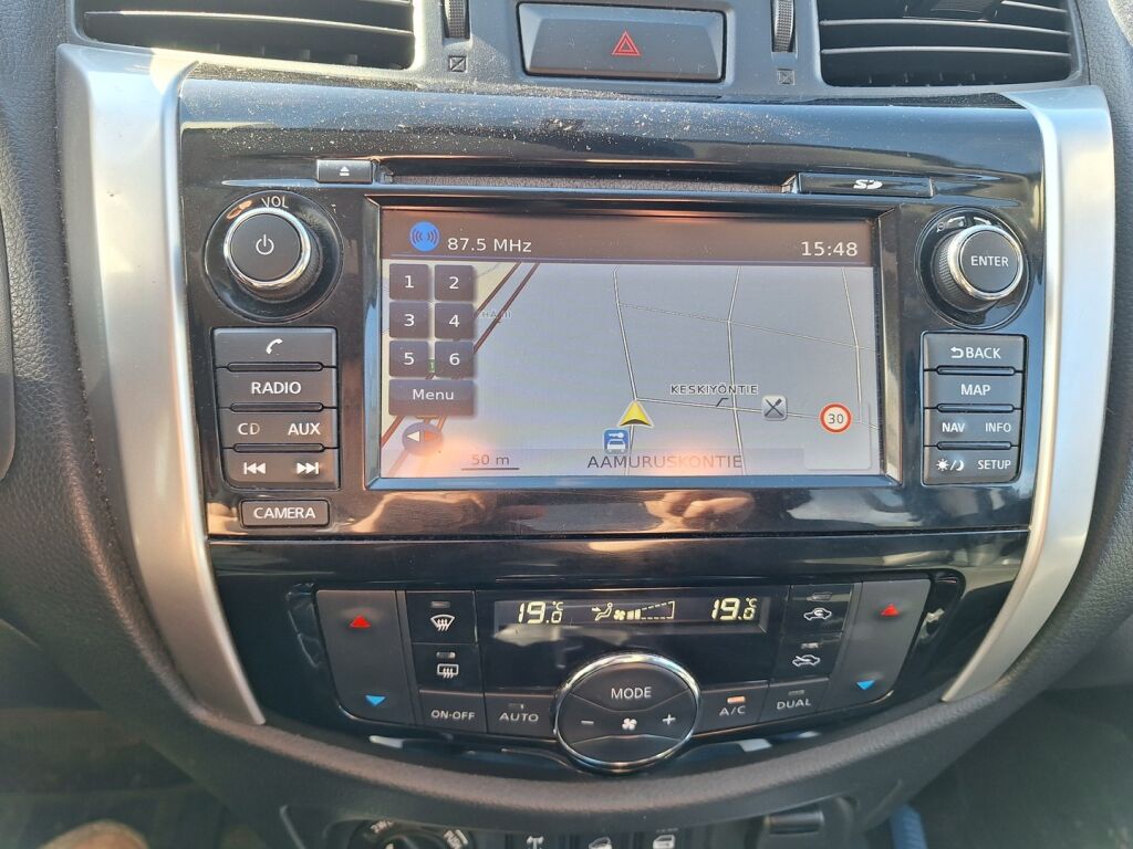 Nissan Navara 2017 Valkoinen