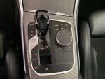 BMW 330 2020 Oranssi