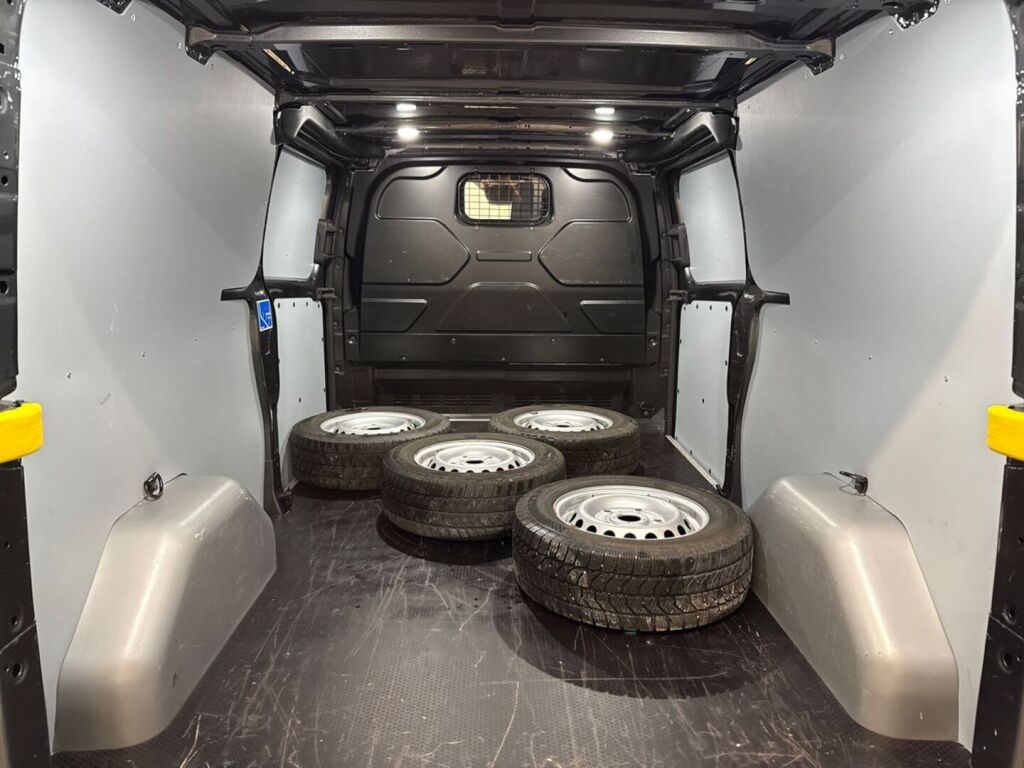Ford Transit Custom 2023 Magnetic