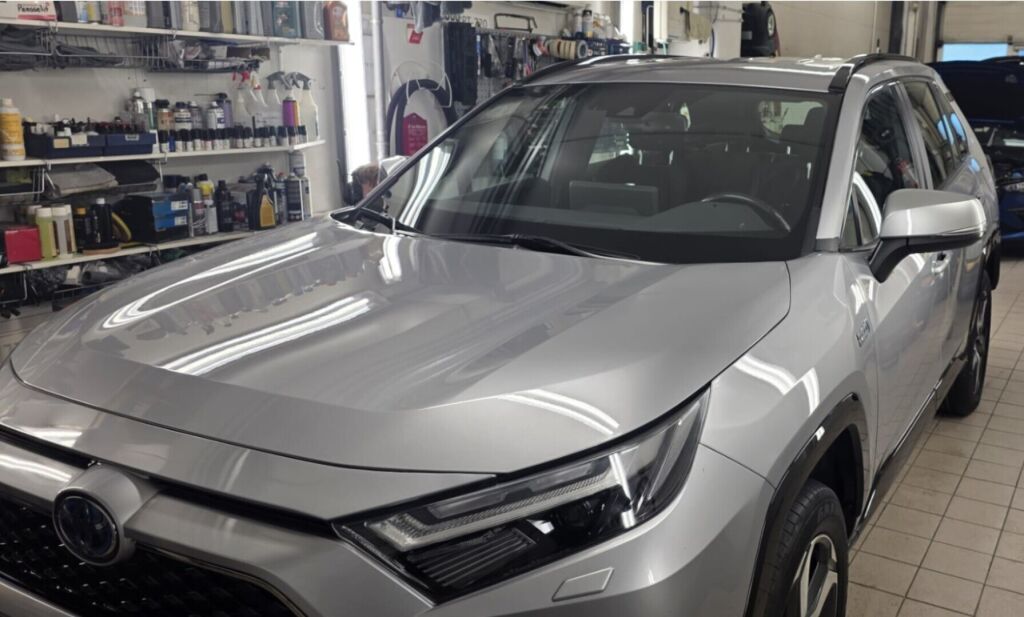 Toyota RAV4 Plug-in 2023 Hopea